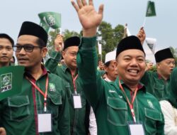 Naik Odong-odong Bawa Puluhan Spanduk, PKB Karawang Ingin Raih 15 Kursi