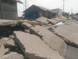 Mana Janjimu Bupati Karawang ! Warga Pantai Pisangan Geram.