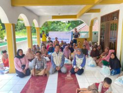 Peduli Warga Sekitar, Yayasan Baitul Maal (YBM) UP3 Karawang memberikan bantuan 50 Paket Sembako